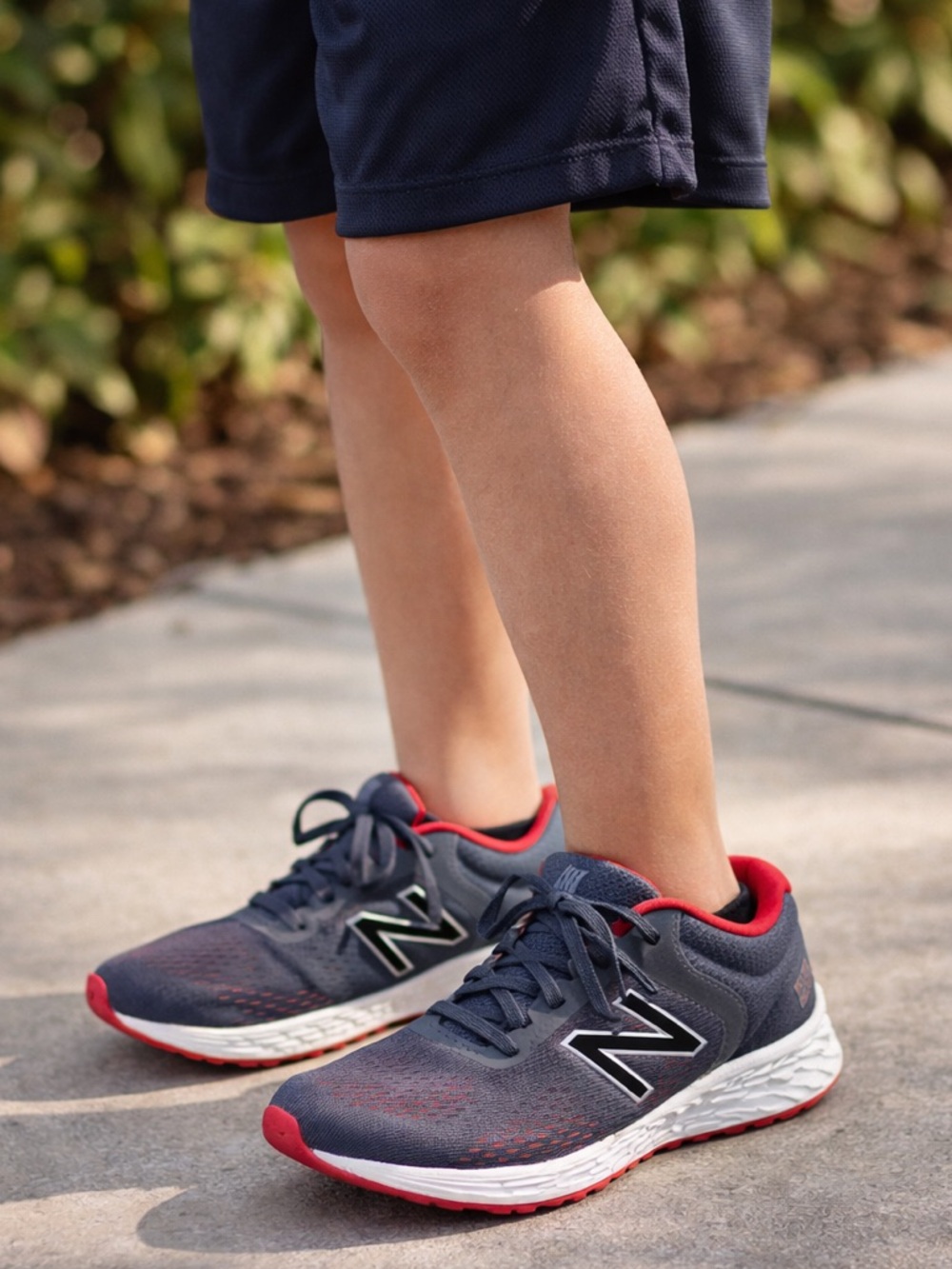 New Balance Fresh Foam Arishi Gray Red Running Shoes Boys 4 EU36